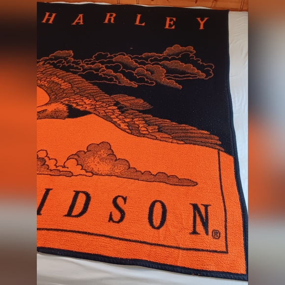 Harley Davidson blanket - Picture 3 of 11